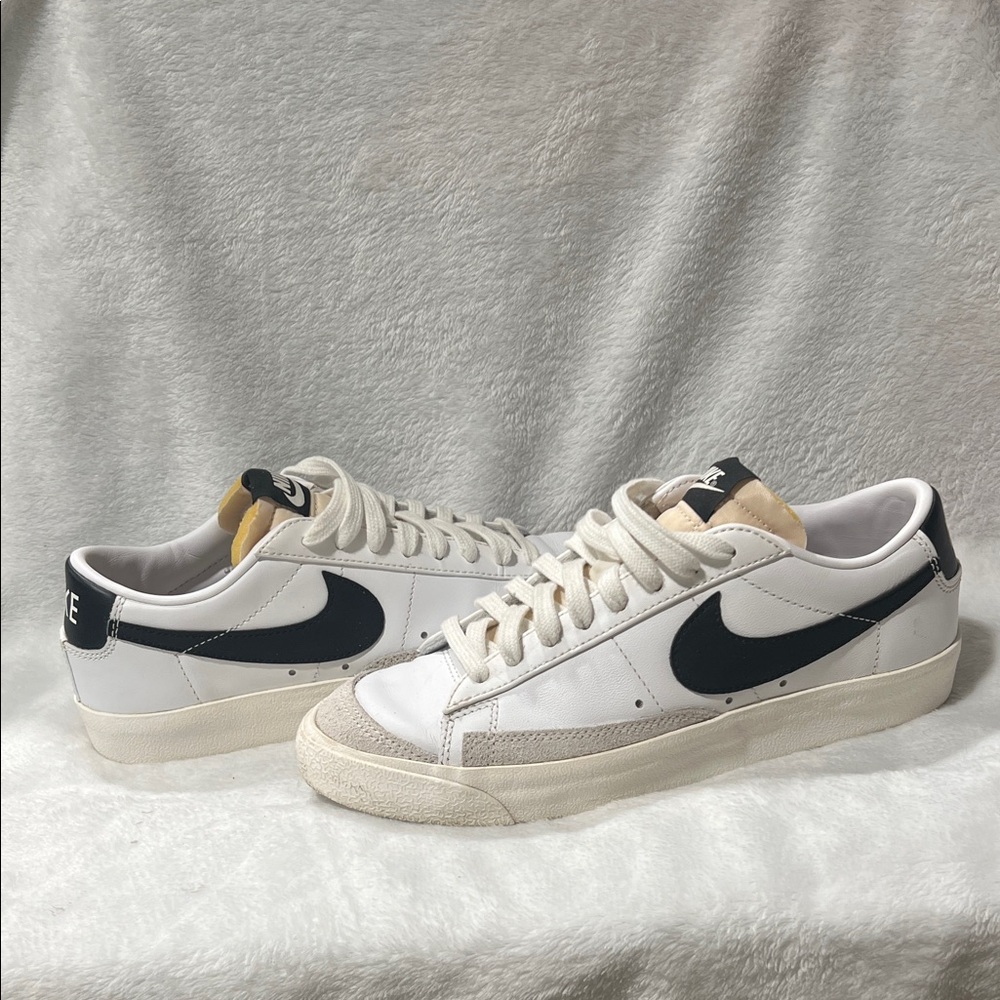 Nike Blazer '77 Sneaker - Women's size 8.5